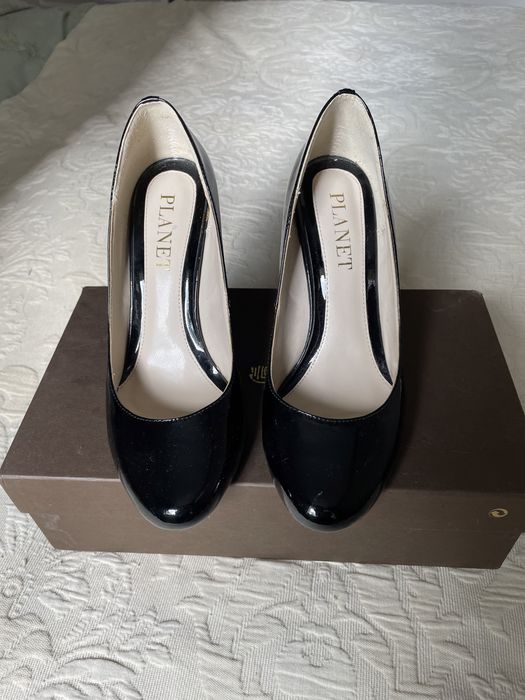 Pantofi negri de lac cu toc de 9 cm marimea 37-38