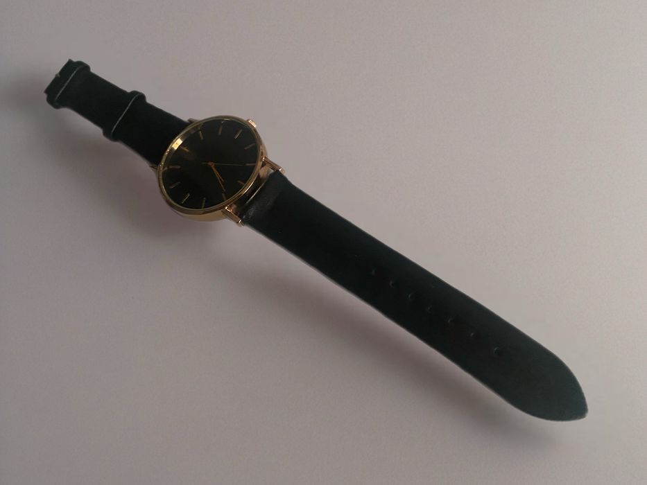 Ceas elegant negru & rose gold – accesoriu minimalist