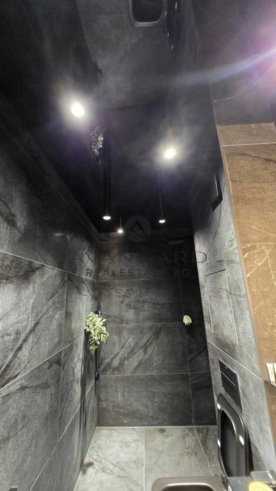 Продава се Двустаен апартамент в Пловдив, Център - 98 кв.м за 2176 €/кв.м - Снимка #11