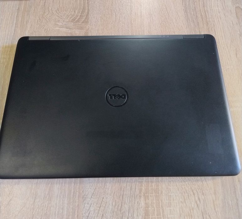 Dell latitude e7250 + зарядно устройство
