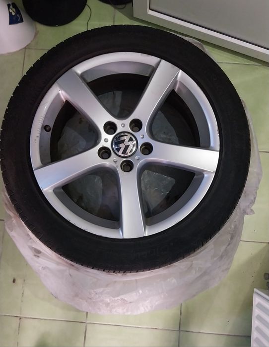 Vând set 4  jante originale VW OEM  R17