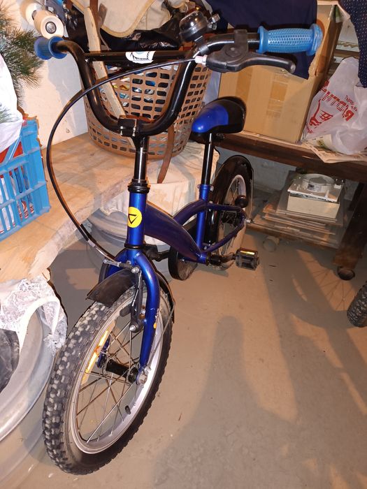 Детско колело с помощни колелета