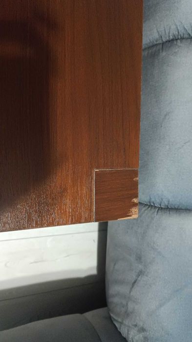 Masuta din lemn maro