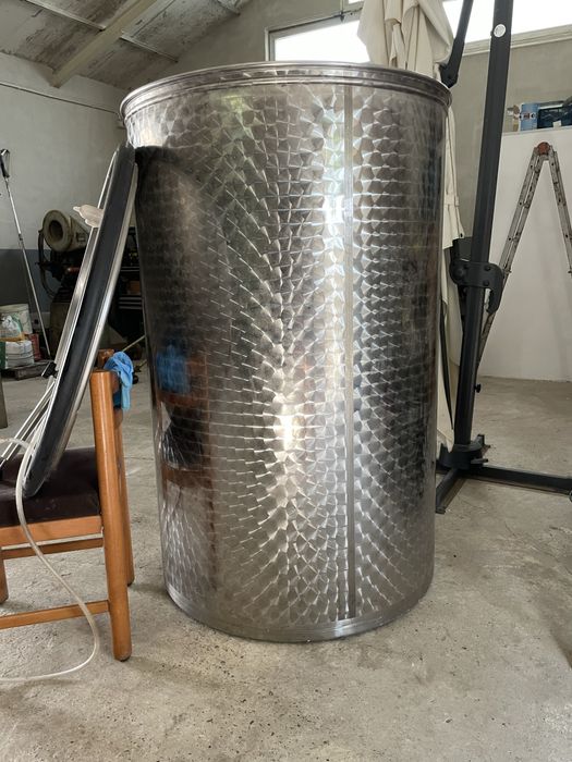 Butoi inox 1000L cu capac flotant – stare impecabilă