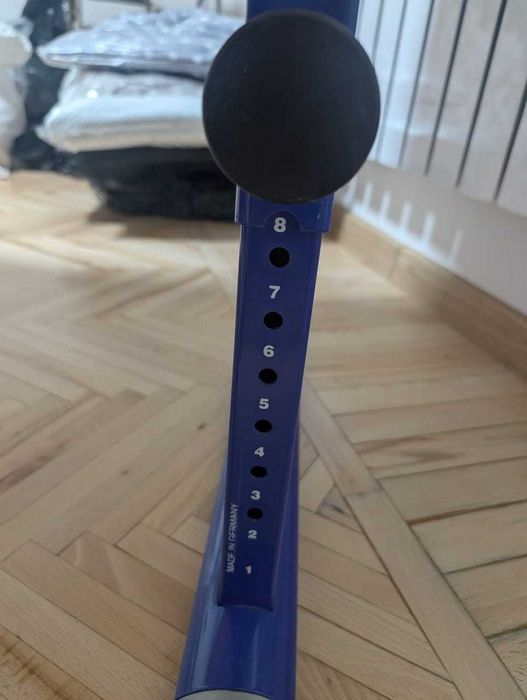 парта/стол для ученика.