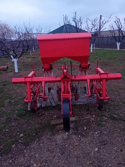 Cultivator porumb de vanzare