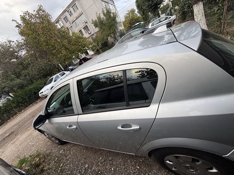 OPEL Astra 2010 — imagine 4