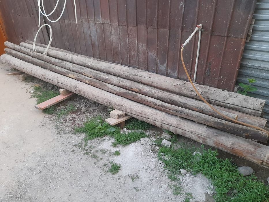 Кругляк, балки, стропила