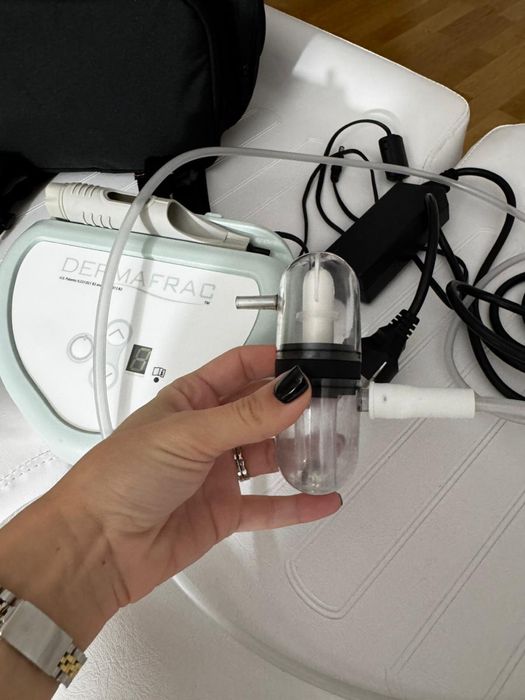 Aparat Genesis Biosistems DermaFrac C MIcro Needlling Skin Raejuvebati