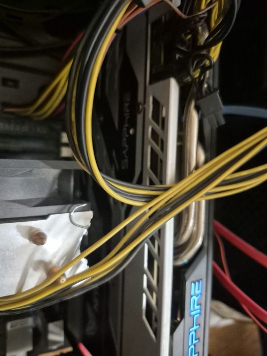 Компьютер игровой
Intel(R) Xeon(R) CPU E31270  Rx 580 8gb