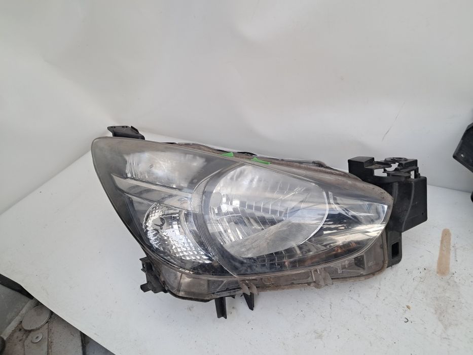 Фар Mazda 2. 2008/16г