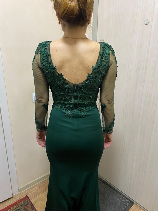 Платье зеленое, женское