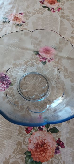 Fructieta material calitativ de sticla