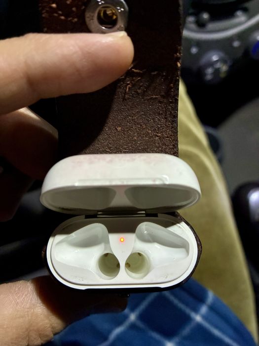 AirPods 1.1 ili 2.1 Original.