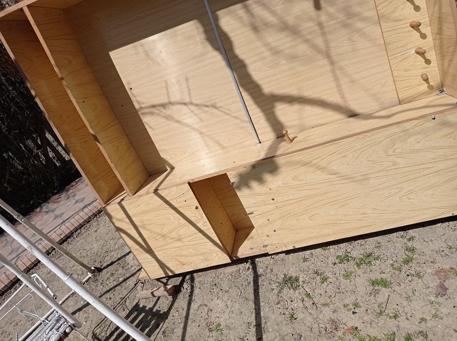 Продам шкаф для прихожей.