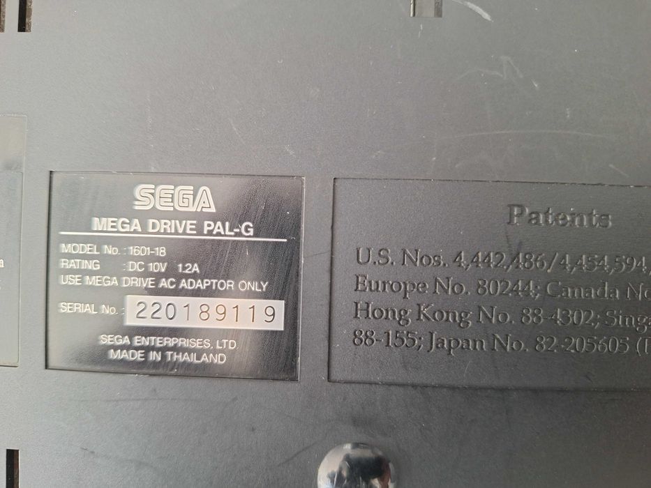 Original Genesis Sega Mega Drive Retro Game Console 16 Bit, No 1601-18