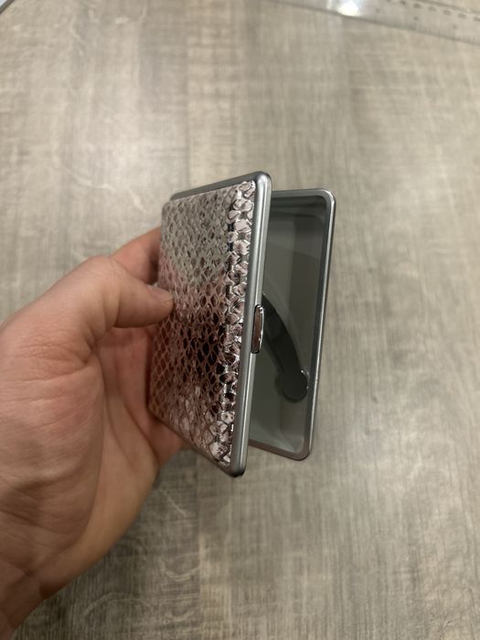 Табакери неизпилзвани чисто нови