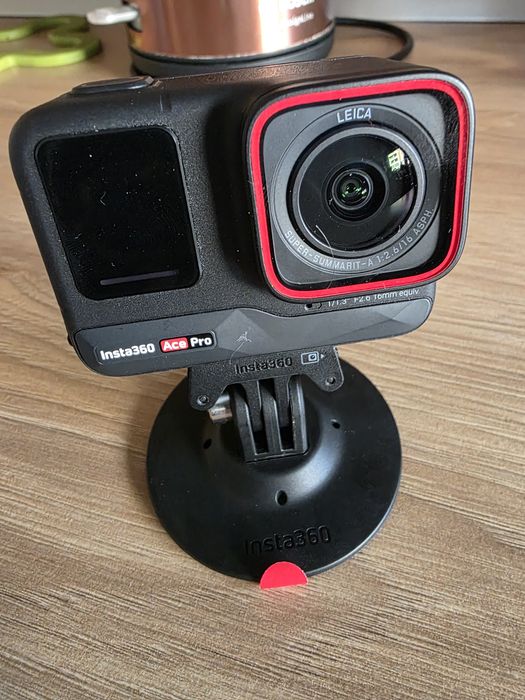 Insta 360 Ace Pro