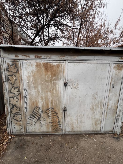 Продам Гараж Железный
