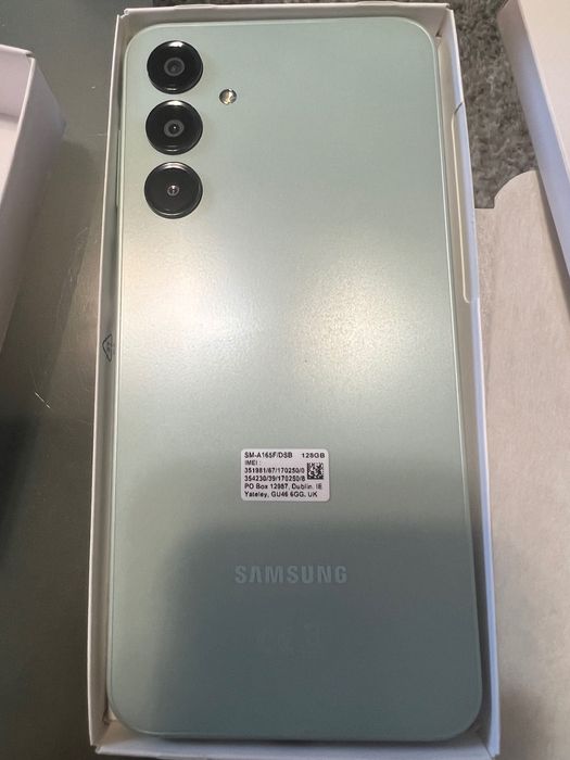 Телефон Samsung 16A чисто нов