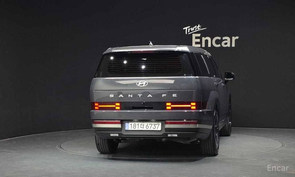 Hyundai Santa Fe 2025