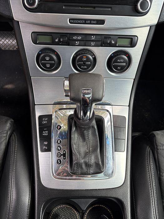 Volkswagen Passat 2009 diesel, 4.312 € — imagine 5