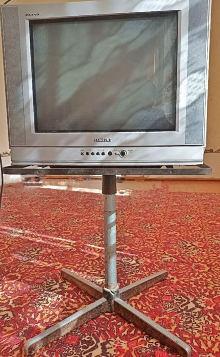 Телевизор  samsung