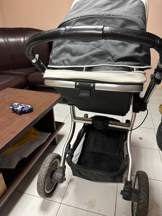 Детска количка запазена