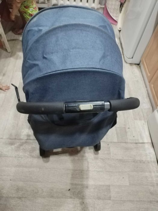 Продам коляску летнею
