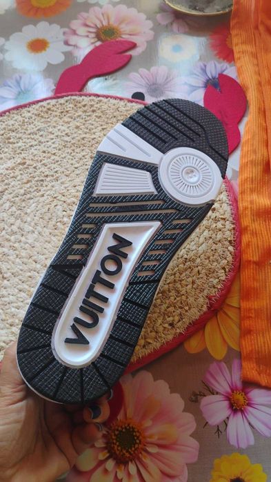 Adidasi lv skate