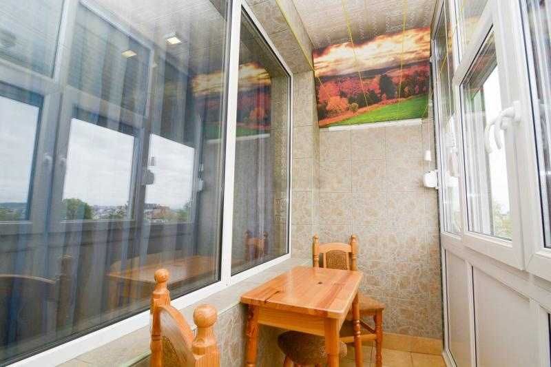 Дава се под наем Двустаен апартамент в Бургас, Лазур - 75 кв.м за 765 € - Снимка #9