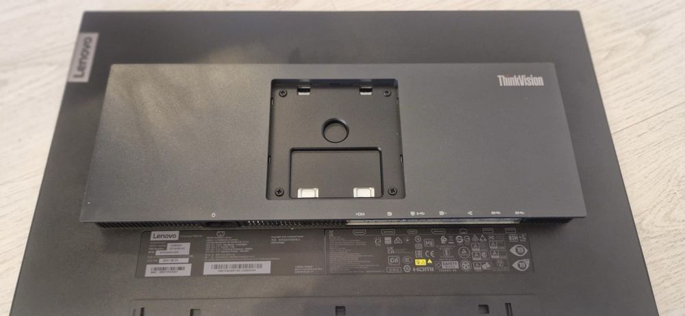Lenovo ThinkVision P24h-20 24” IPS QHD 2K 60Hz USB-C Monitor
