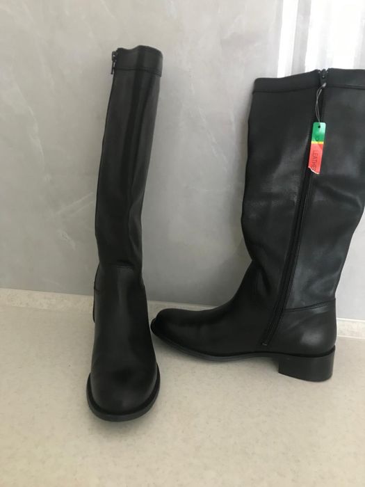 Продам сапоги женские