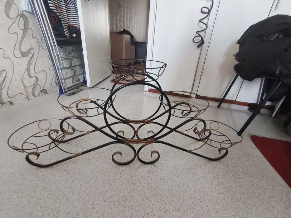 Коварная цветочница на 5 цветков