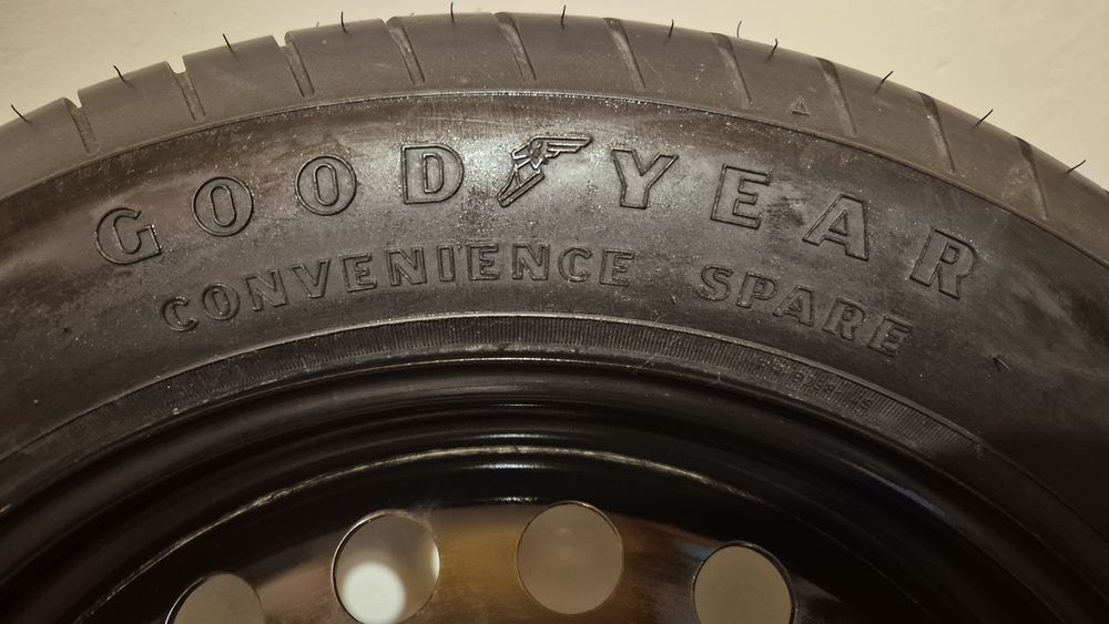 Резервна гума(патерица),Форд 16"