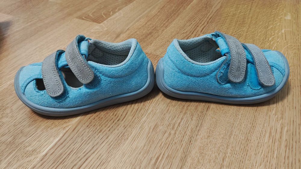 Подарявам barefoot детски сандали