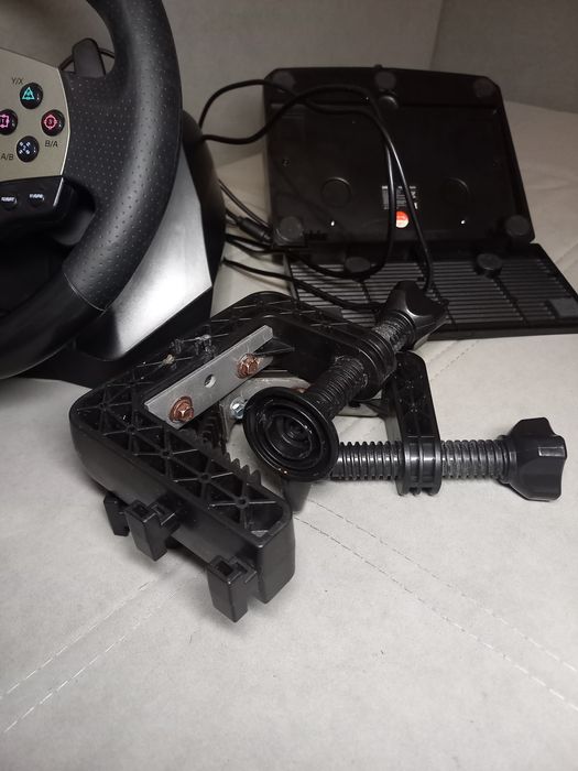 Игровой Руль 900° DEXP