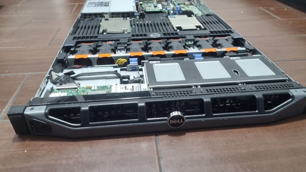 Server DELL PowerEdge R630 1U + 2x Xeon E5 2630 v4/3x 1.2TB/32GB/SSD