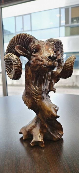 Нова Овен Статуетка 30см Фигура Животно