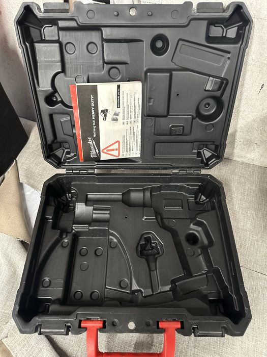 Cutii transport scule, Milwaukee