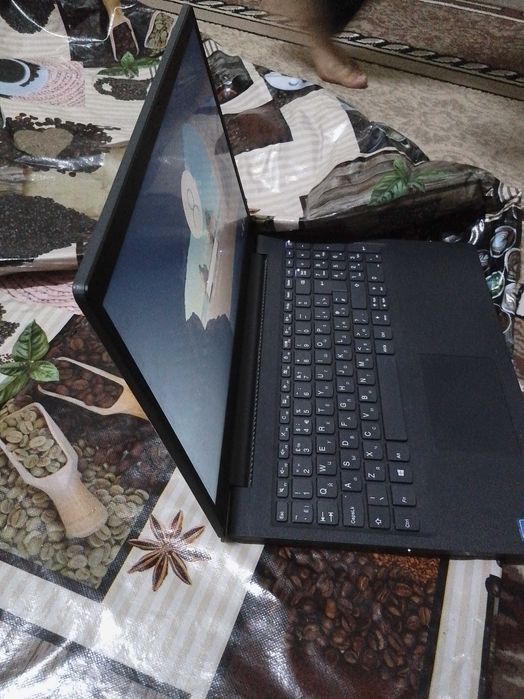 Lenovo deskop Noutbook