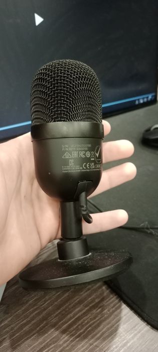 продам микрофон Razer