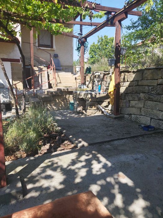 Продава се Къща в с. Синьо бърдо, Област Враца - 100 кв.м за 570 €/кв.м - Снимка #1