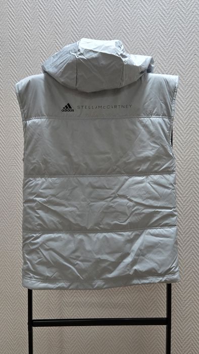 Пуховик Adidas by Stella Mccartney