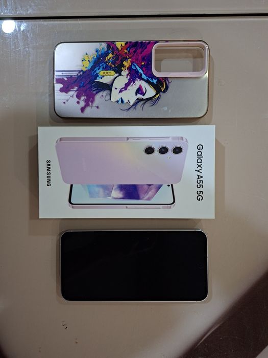 Samsung Galaxy  A55.   5 G/  256 GB  с  гаранция  като нов GB