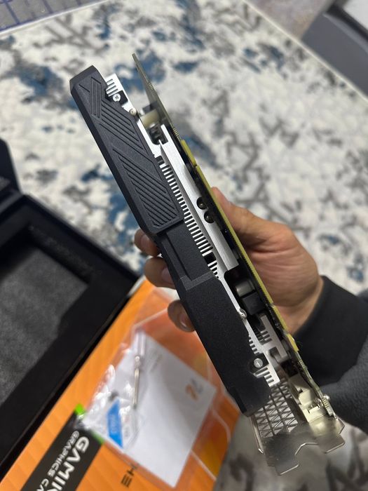 GTX 1660 SUPER Peladn