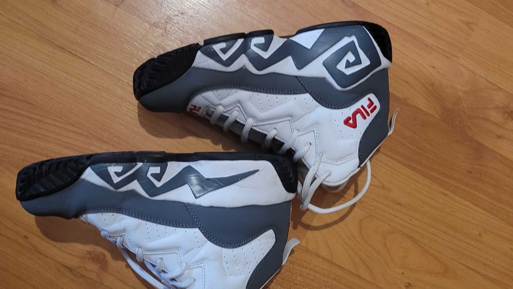 Gheata Fila marimea 37