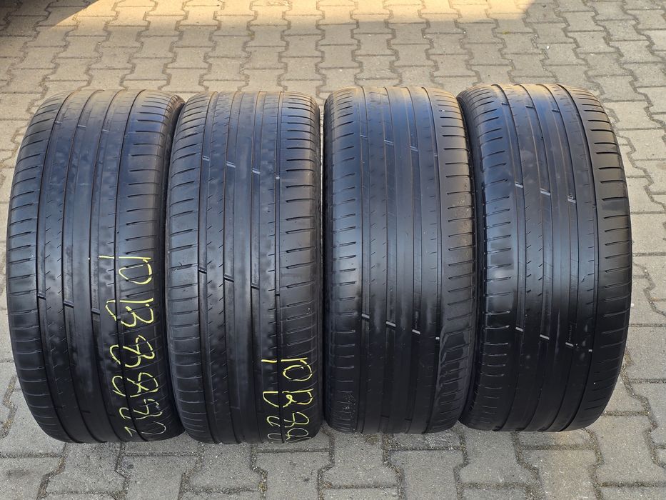 265 40 21 Michelin