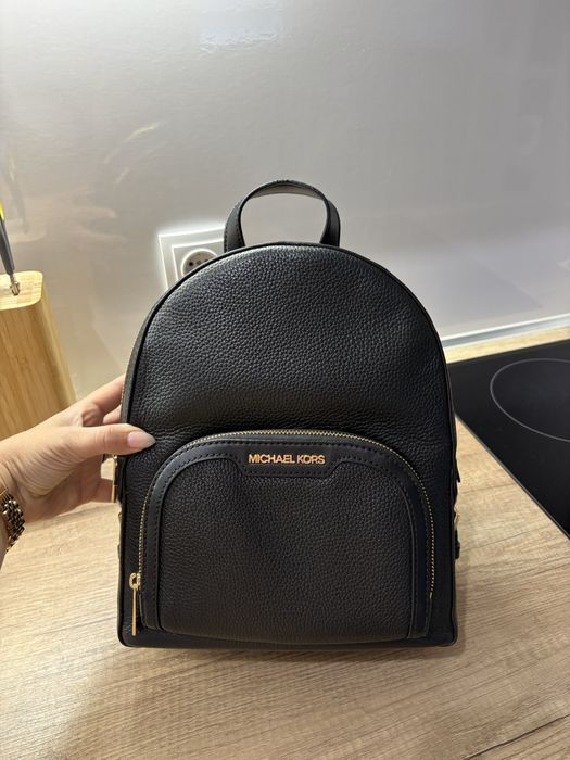 Черна Раница Michael Kors