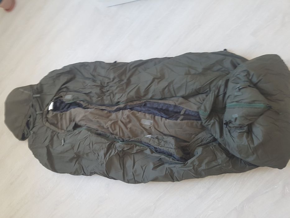Продам новый  спальный мешок с утеплителем
